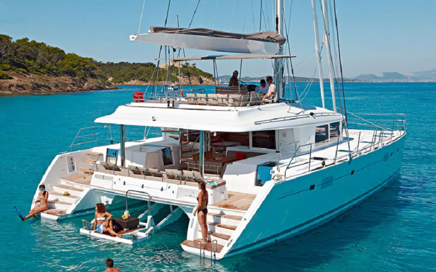 Catamaran Charter, Rent a Catamaran, Catamaran Rental