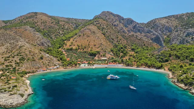 Hydra'da Yat Kiralama