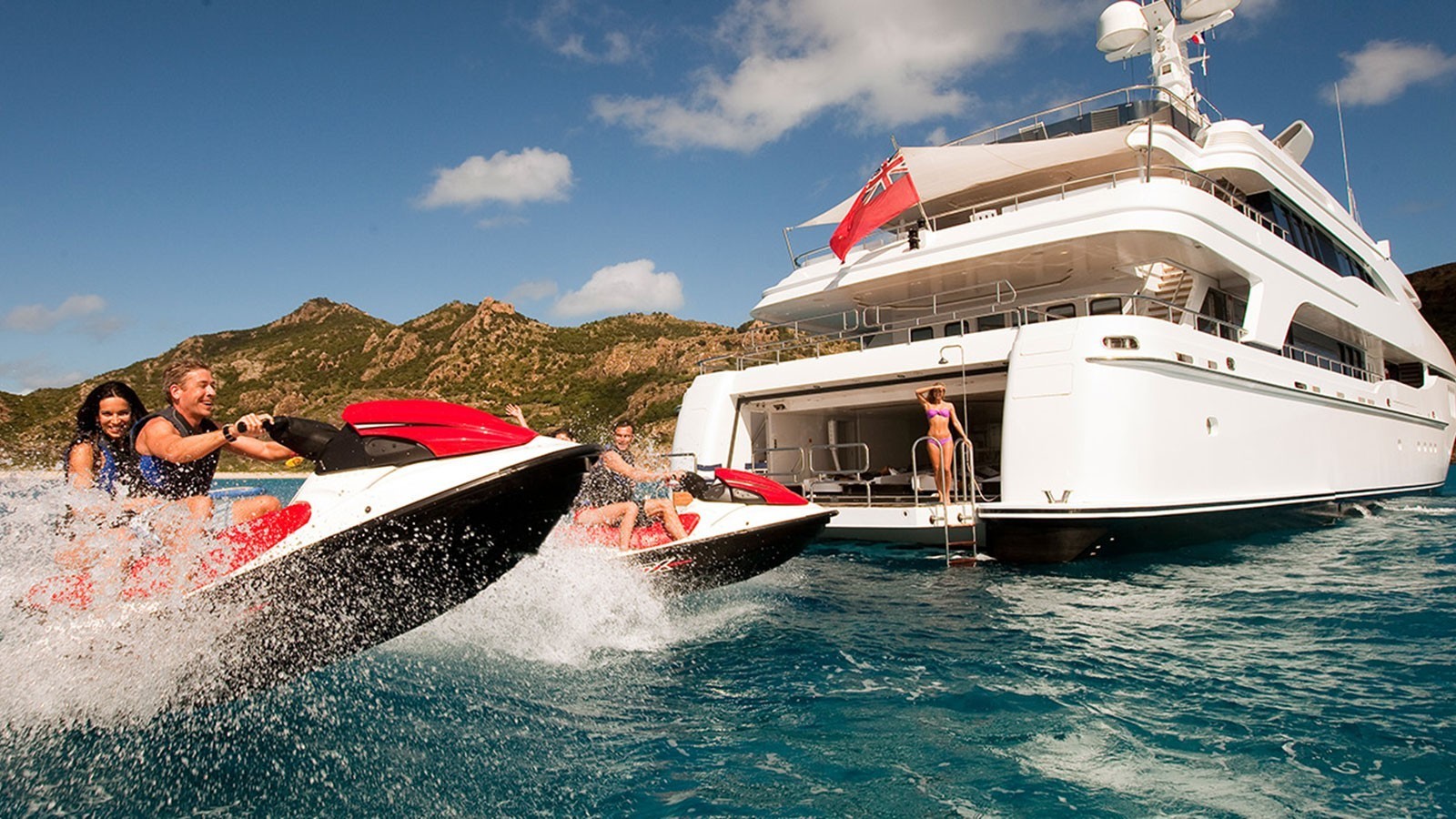 Luxury Charter Yacht Itineraries in Greece