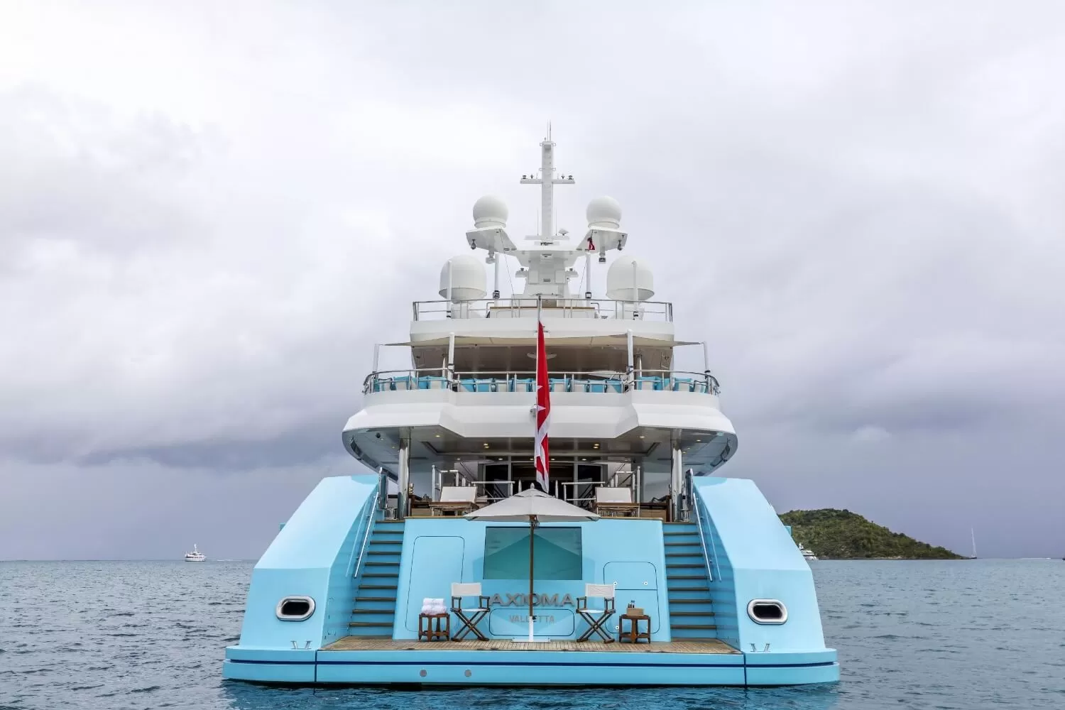 Mega Yacht Axioma 