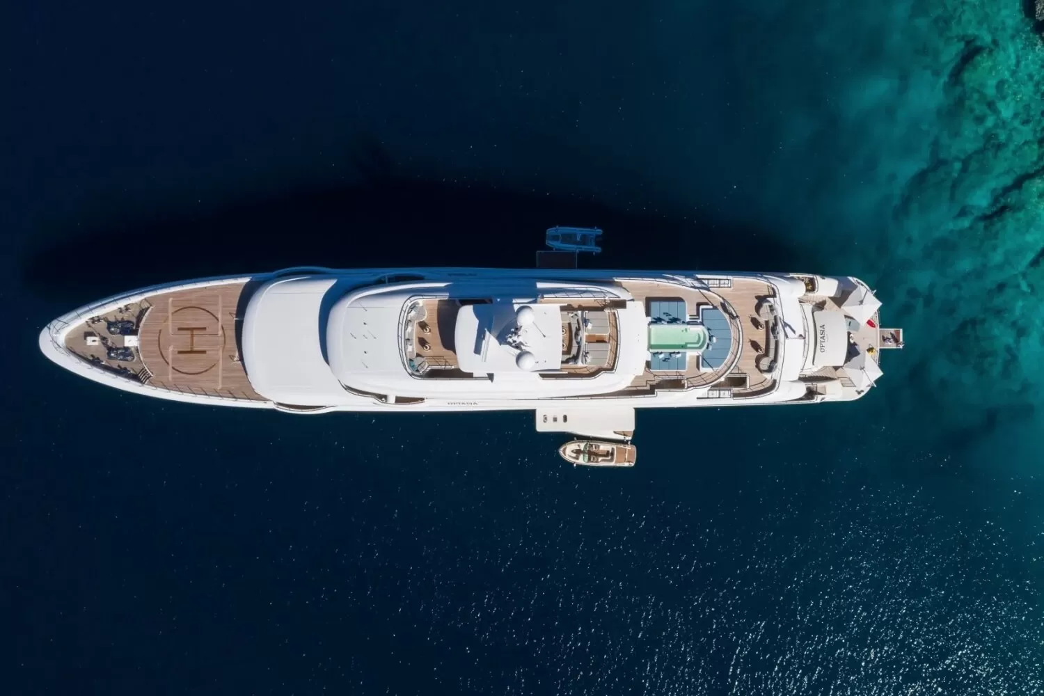 Mega Yacht O'ptasia 