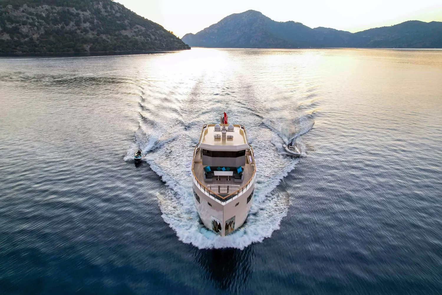 Motor Yacht Cinar Yildizi 